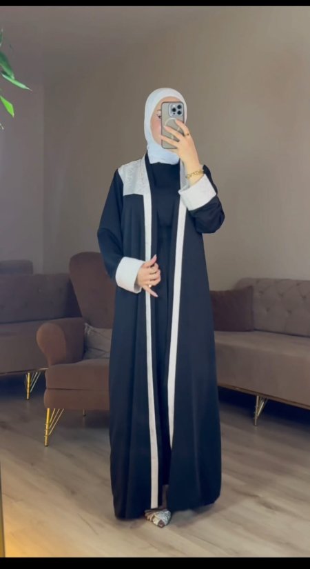 اسود واكمام و كتف ابيض