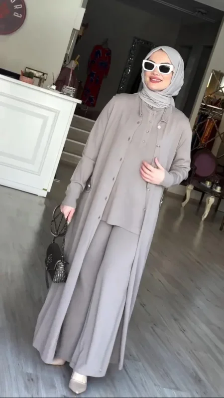 طقم ثلاث قطع بلوز كت جاكيت بنطال عريض