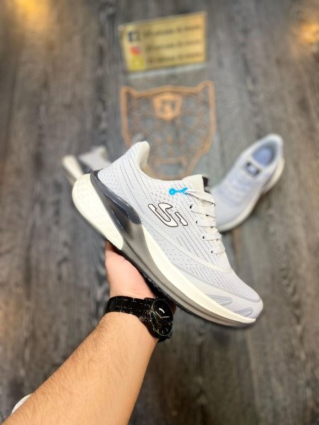 بوت  Skechers